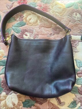 Mini crossbody in purple bulldog